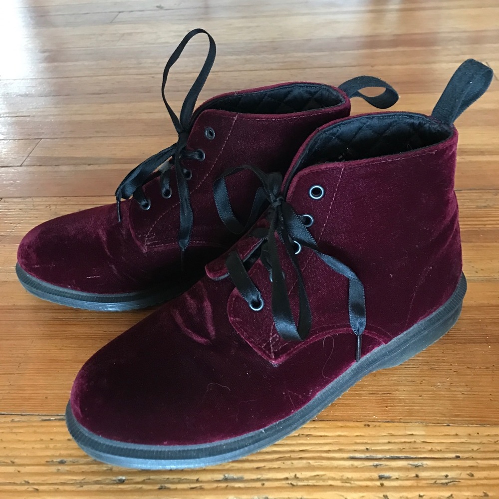 ⚡️24 HOUR SALE⚡️Dr Martens Lana Velvet