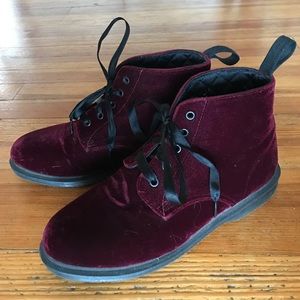 ⚡️24 HOUR SALE⚡️Dr Martens Lana Velvet
