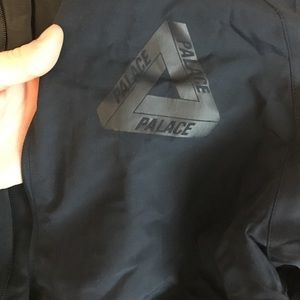 UNHS palace wind breaker