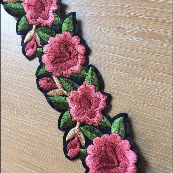 🎈 BOGO 1/2 Off! Nature Goddess Choker - Picture 2 of 3