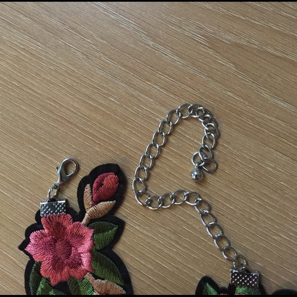 🎈 BOGO 1/2 Off! Nature Goddess Choker - Picture 3 of 3