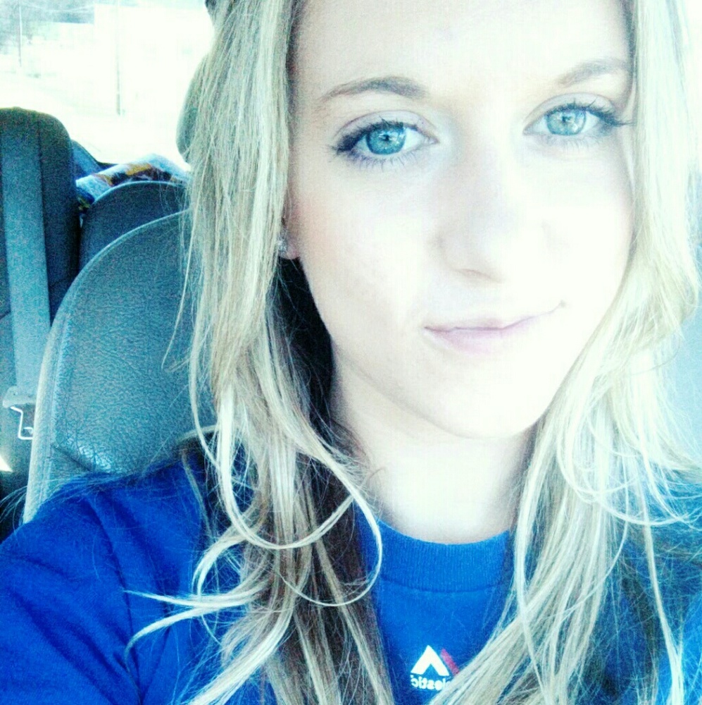 Meet your Posher, Makenzie