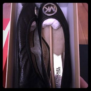 Michael Kors black flats