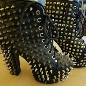 Jeffrey Campbell spike Litas