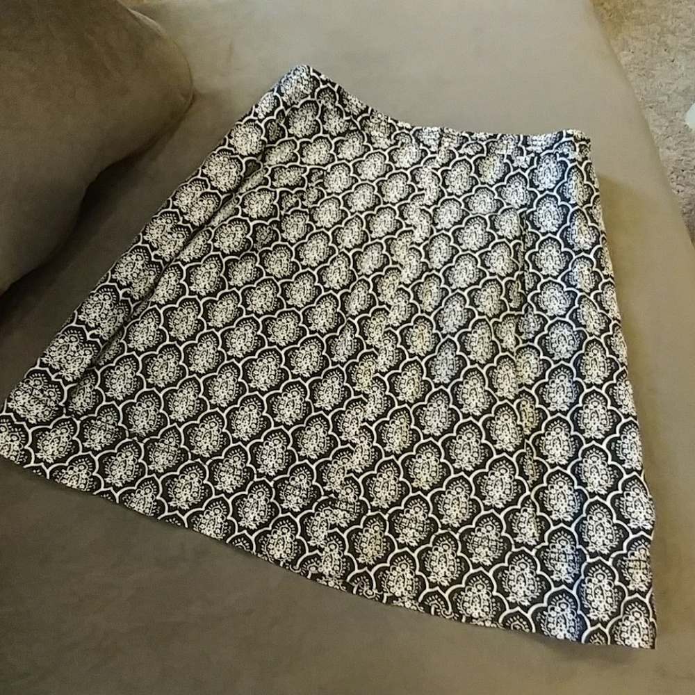 { LOFT } Ornate Print Skirt