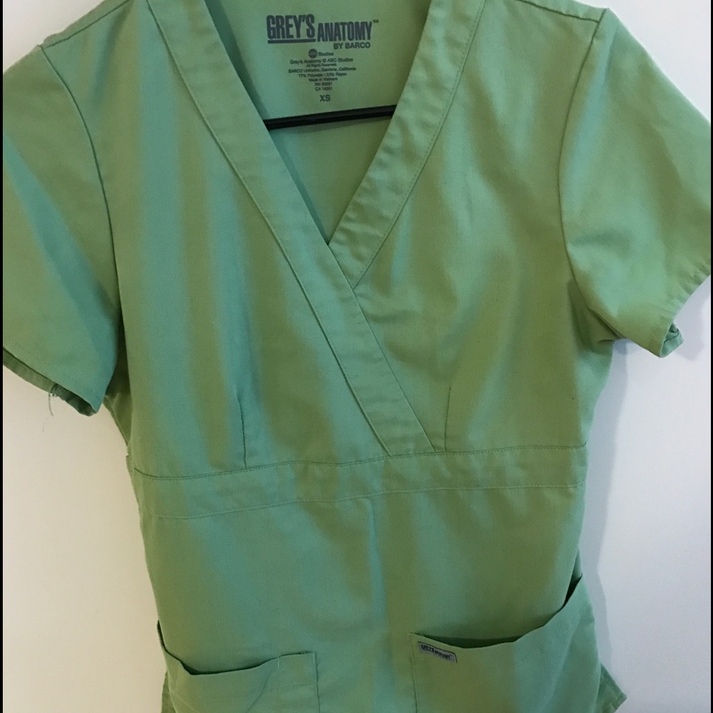 Scrub top