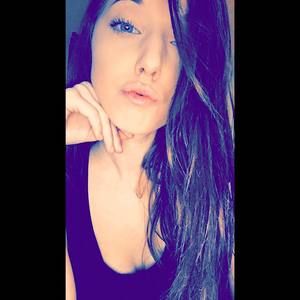 Meet your Posher, Kendra