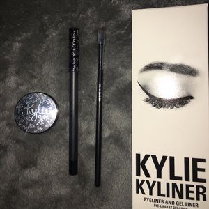 Kylie Kyliner set