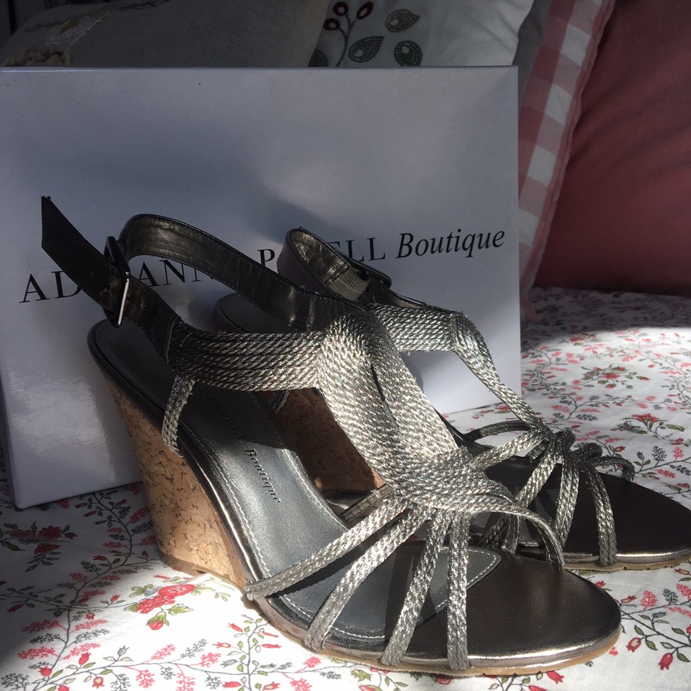 Brand new metallic rope wedge with cork wedge