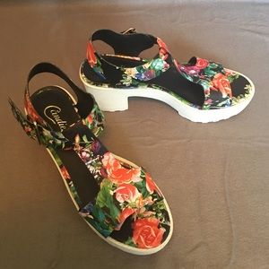 Candies Floral Platforms
