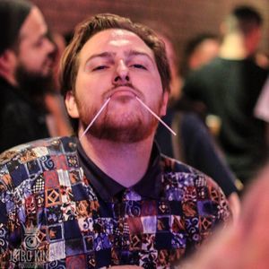 Meet your Posher, Derek