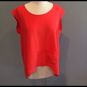 Bar III sleeveless top with back that opens up