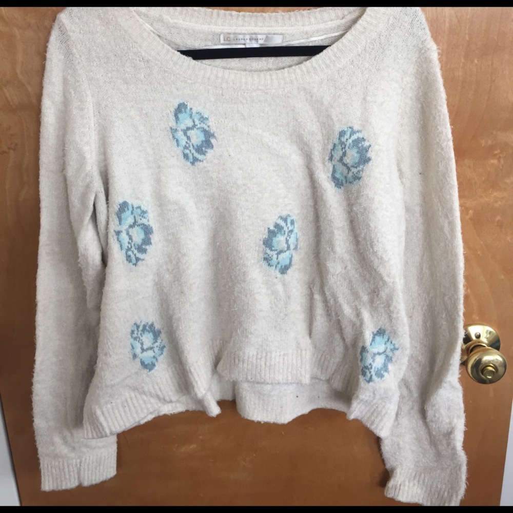 Cream sweater with blue flowers
