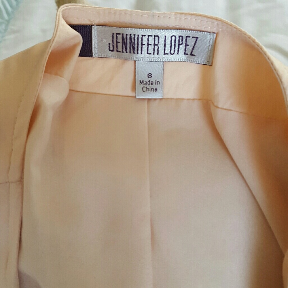 Jennifer Lopez outfit - Picture 3 of 4