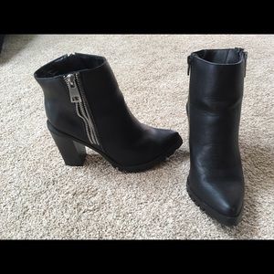 Mossimo ankle boots