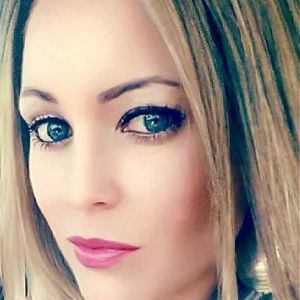 Meet your Posher, Lacy