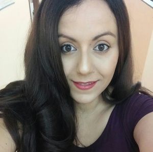 Meet your Posher, Olivia