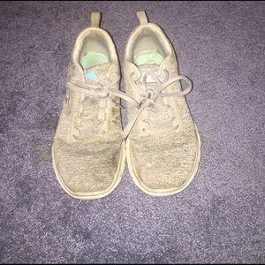 Skechers flex sole tennis shoes