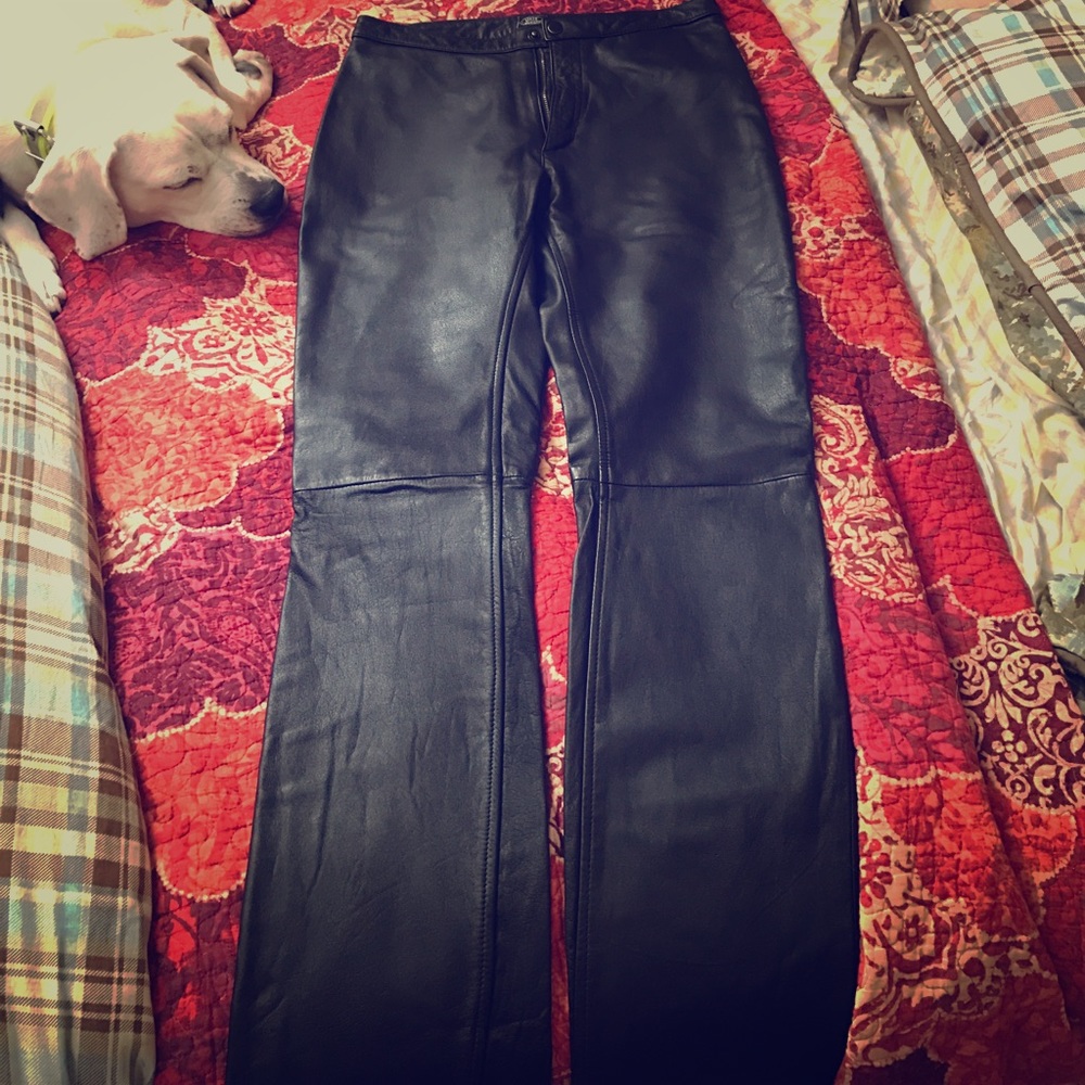 Vintage Steve Madden black leather beauties!