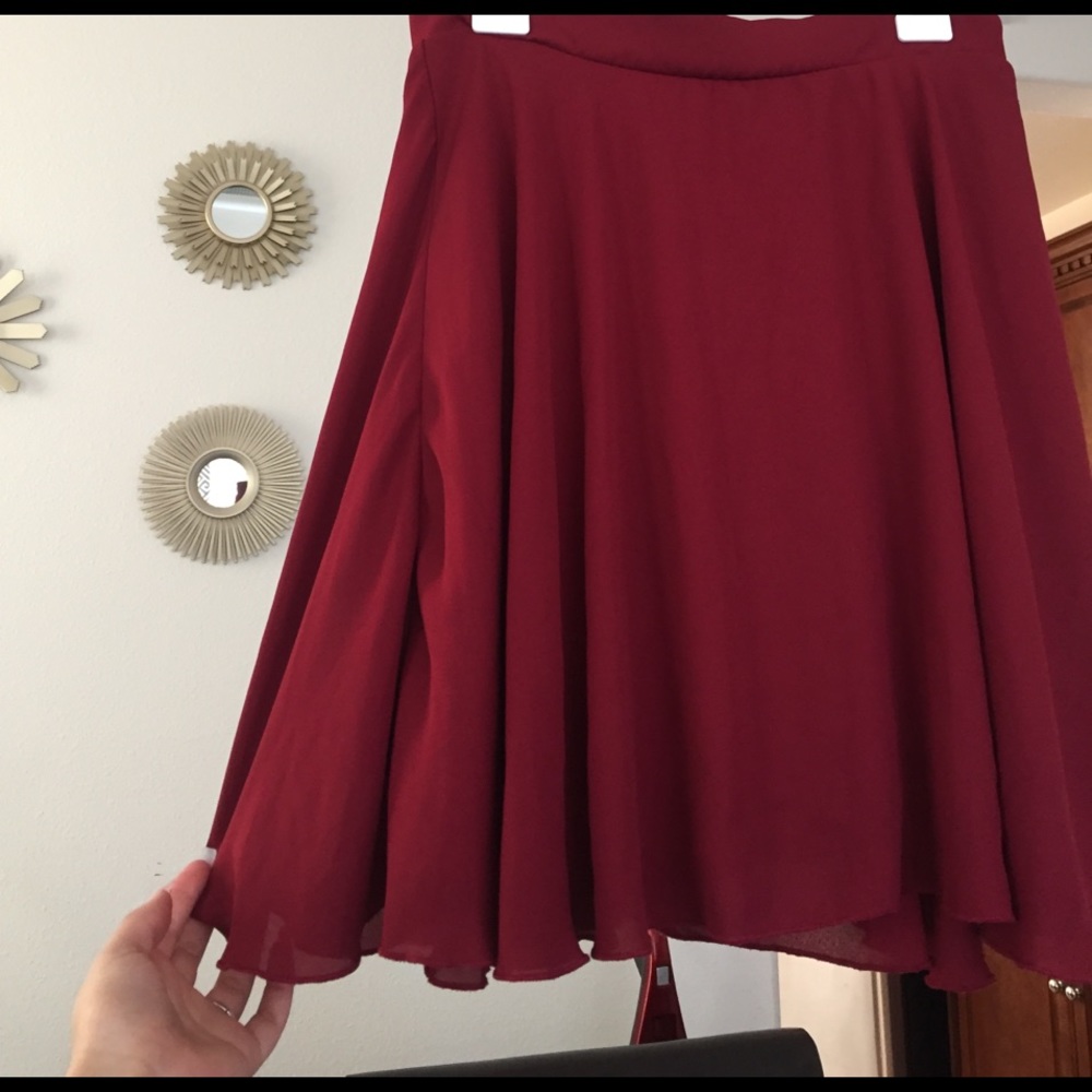 HIGH WAISTED wine-red Skirt!