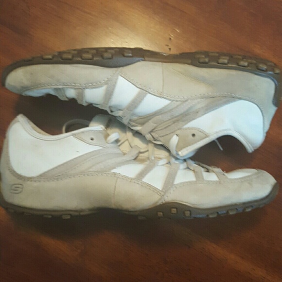 Mens Skechers shoes. - Picture 2 of 5