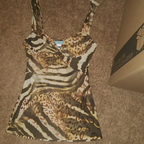 Dress shirt - Picture 2 of 3