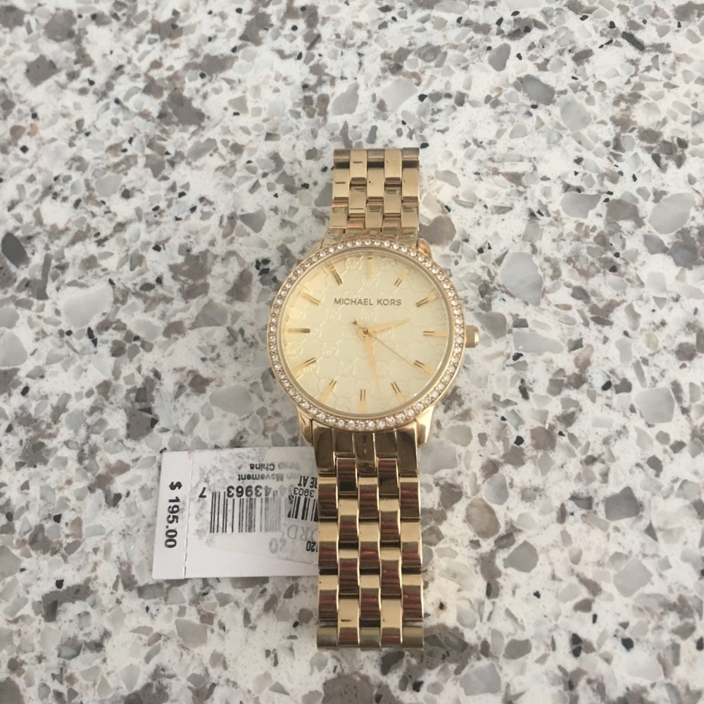 BRAND NEW NEVER WORN Gold Micheal Kors watch