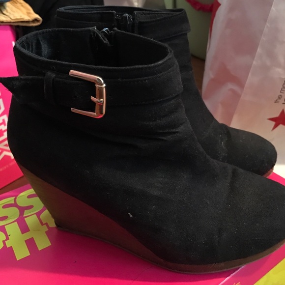 H&M Wedge Boot ✨✨ - Picture 2 of 5