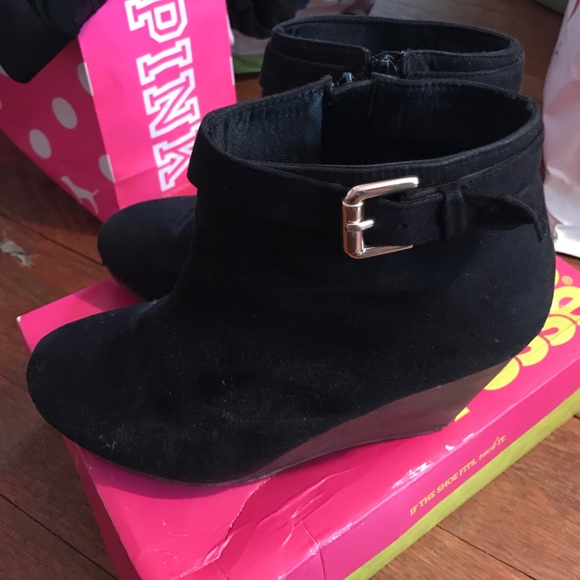 H&M Wedge Boot ✨✨ - Picture 4 of 5