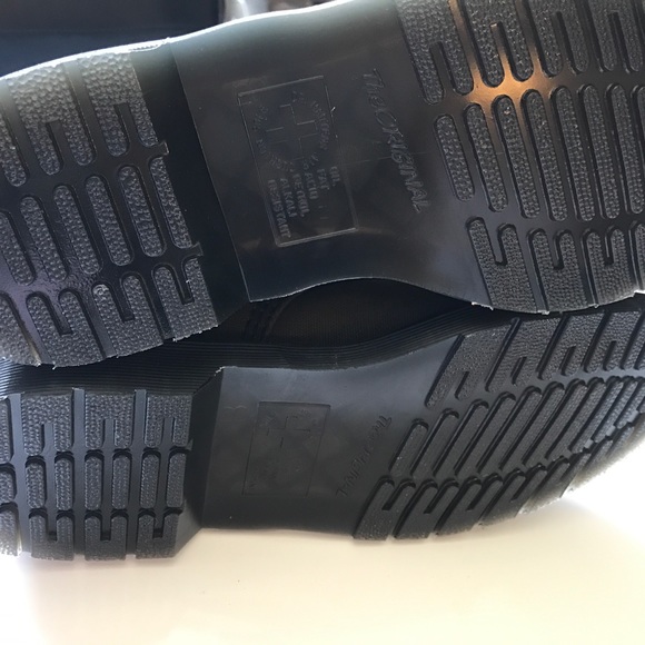 NIB Dr. Martens 1460 canvas and leather boot - Picture 4 of 6