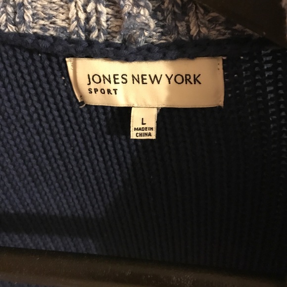 Sweater - Picture 2 of 3