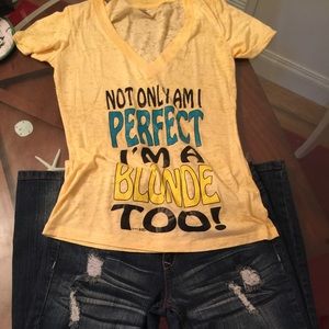 Perfect blonde v neck