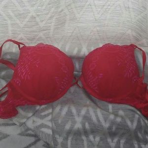 Victoria's Secret Lace Body Plunge Bra. Size 34 C.