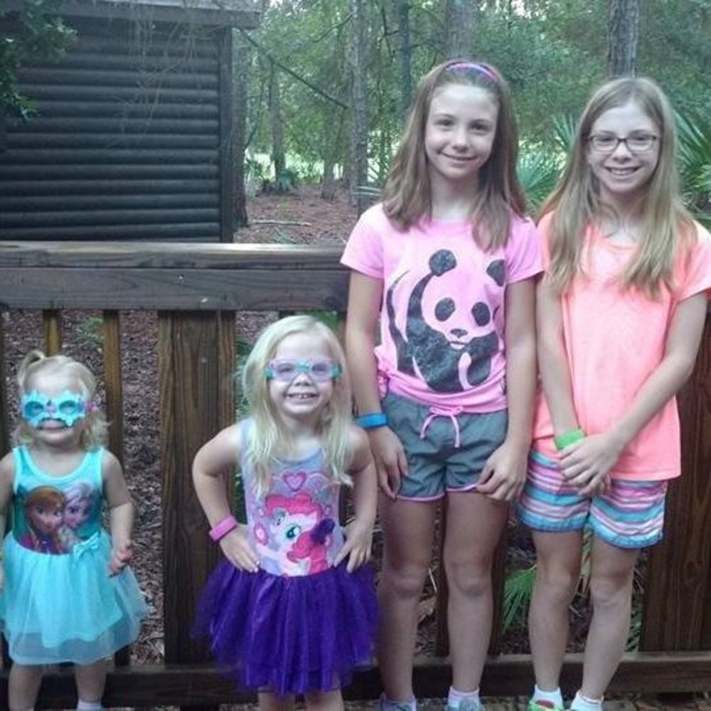 Meet your Posher, Melissa