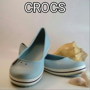 Crocs size 8. Light wear. Great condition