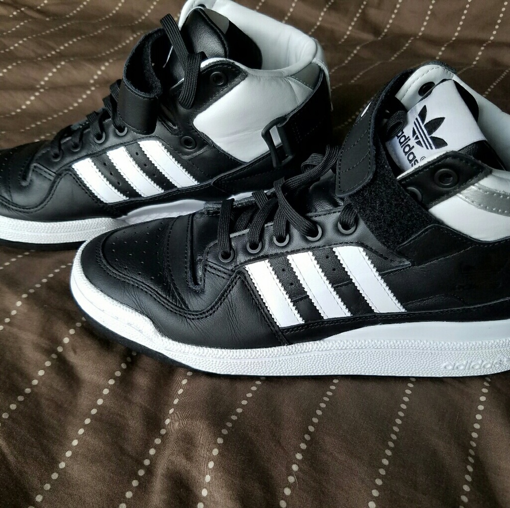 Adidas forum mid refined