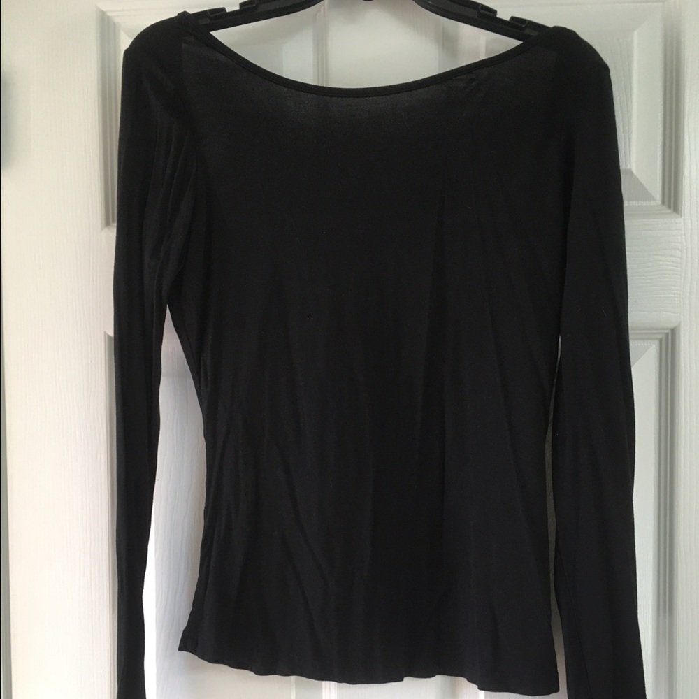 Long sleeve open back shirt
