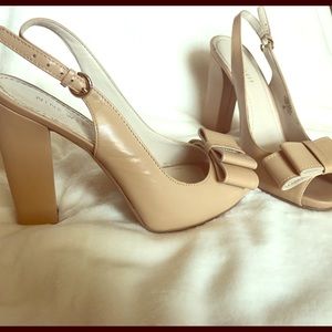 🎉Nine West 🎉 nude heels