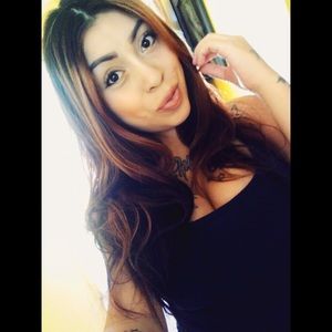 Meet your Posher, Thalia