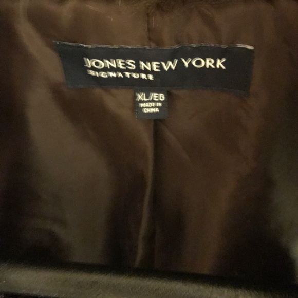 Fur Vest - Picture 2 of 3