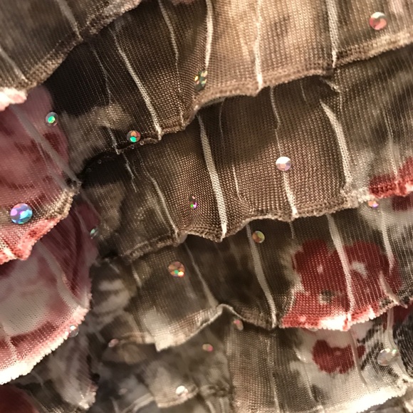 💕BEAUTIFUL HALTER TOP💕 - Picture 4 of 6