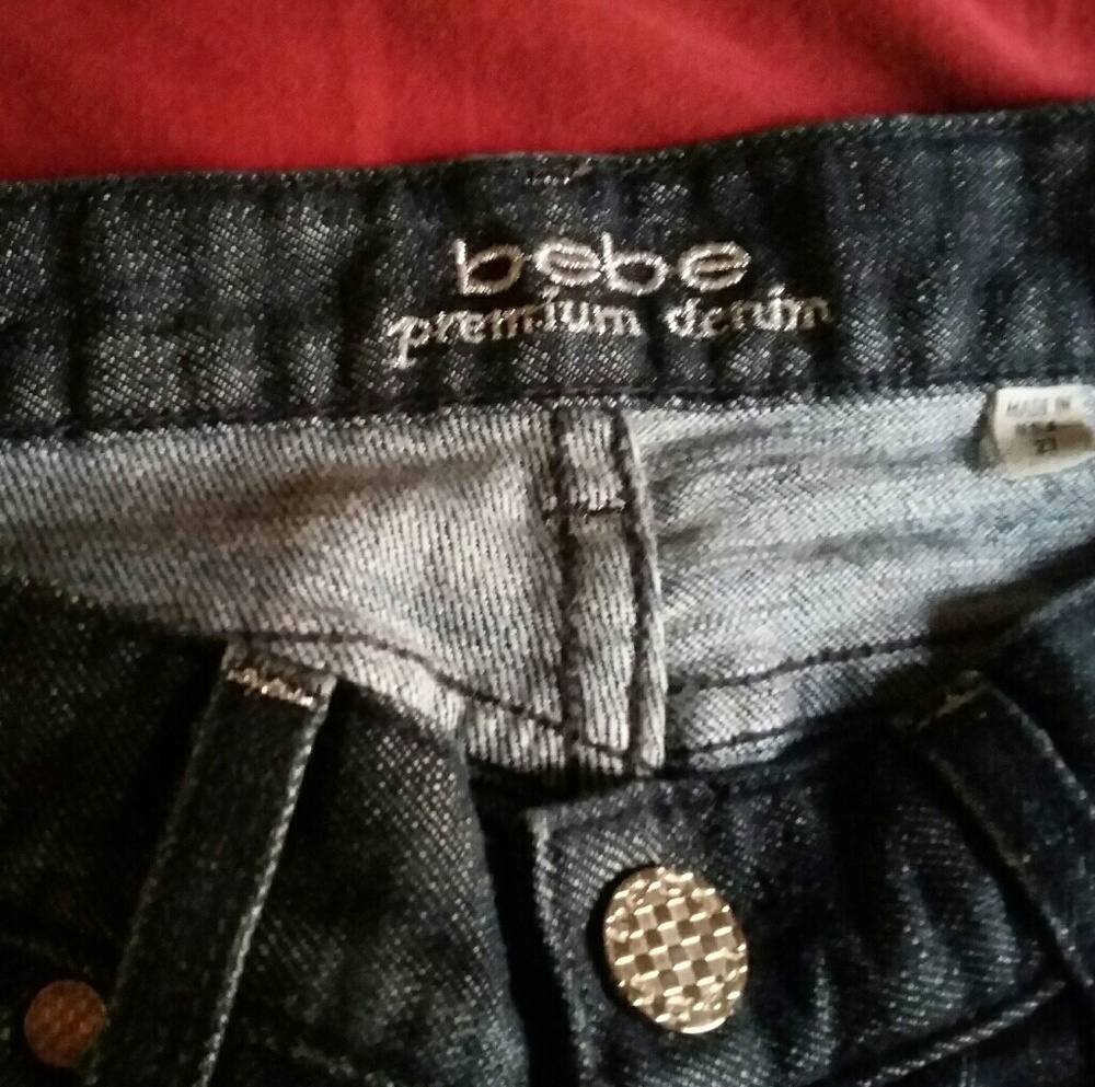 BEBE JEANS