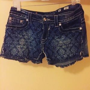 Miss Me Shorts size 30
