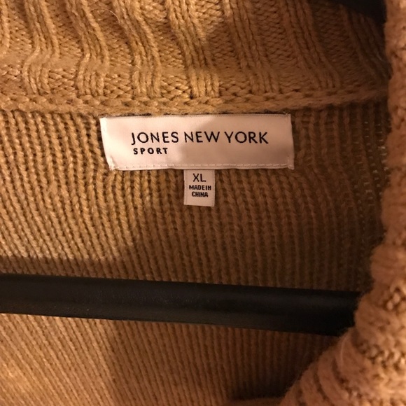 Cardigan - Picture 2 of 3