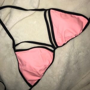 Strappy Triangle Top! NWOT!✨