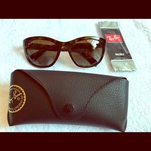 💗SALE!!💗BRAND NEW! Authentic Ray- Ban Sunglasses