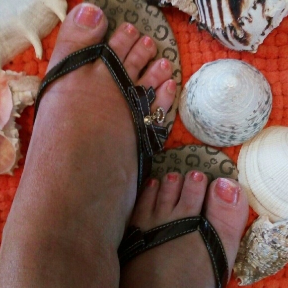 Guess sandals - Picture 2 of 2