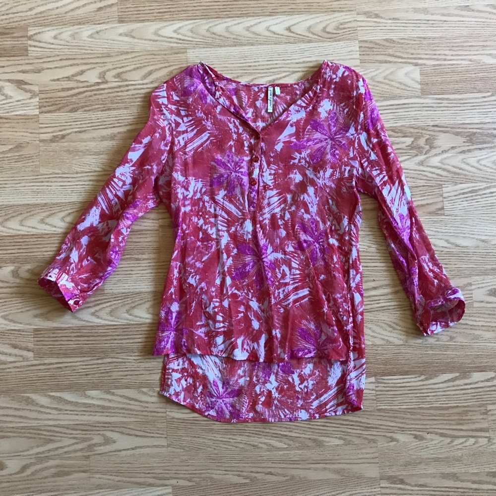 Gauzy floral blouse