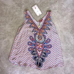 MULTI PRINTED SWING TOP W/ EMBELLISHMENT. SIZE SM