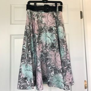 Pin up style Doris Day skirt with belt.